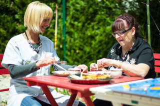 Aide aux repas AVS Services